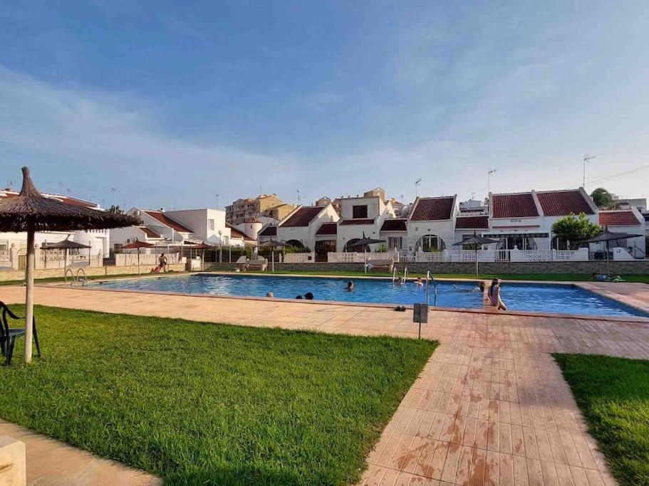 Haus Am Meer Torrevieja Esterno foto